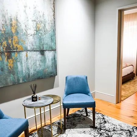 Alojamento de Acomodação e Pequeno-almoço 6/4 De 3*