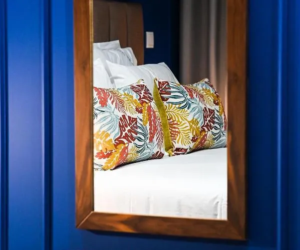 Nocleg ze śniadaniem 6/4 De 3*